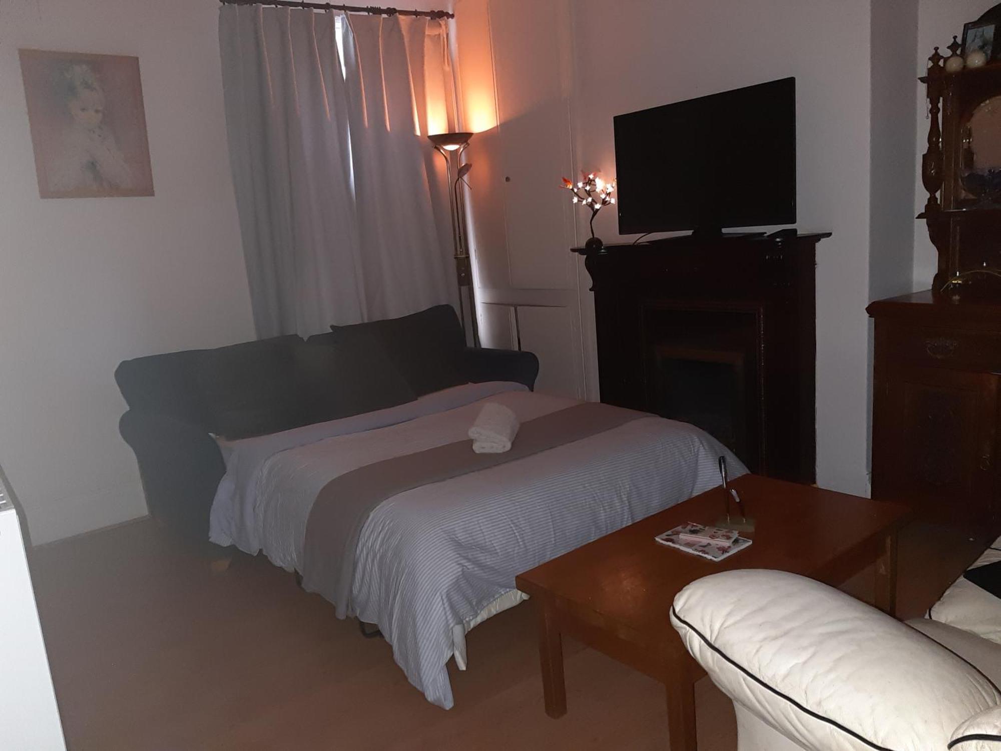 Phoenix Nights Guest House بارو في فرنيس المظهر الخارجي الصورة