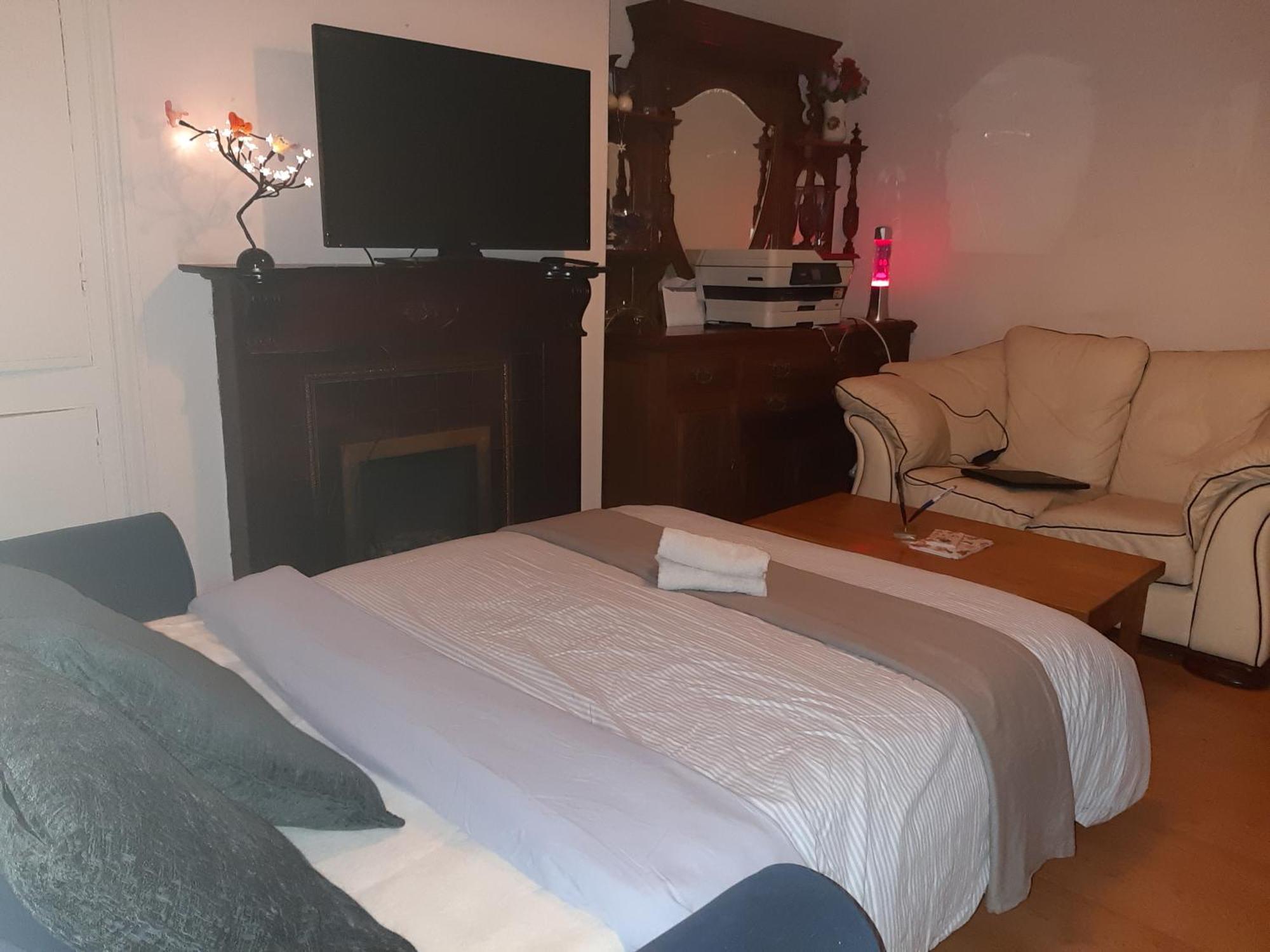 Phoenix Nights Guest House بارو في فرنيس المظهر الخارجي الصورة