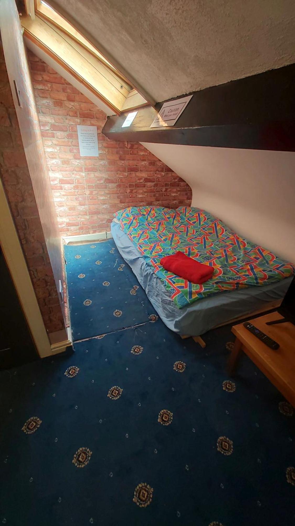 Phoenix Nights Guest House بارو في فرنيس المظهر الخارجي الصورة